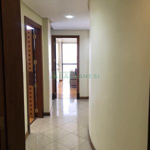 Sala com 116m², 1 vaga, no bairro São Pelegrino em Caxias do Sul para Comprar