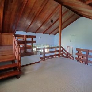 Casa Mobiliada com 611m², 4 dormitórios, 3 vagas, no bairro Petrópolis em Caxias do Sul para Alugar