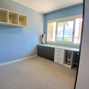 Casa Mobiliada com 611m², 4 dormitórios, 3 vagas, no bairro Petrópolis em Caxias do Sul para Alugar