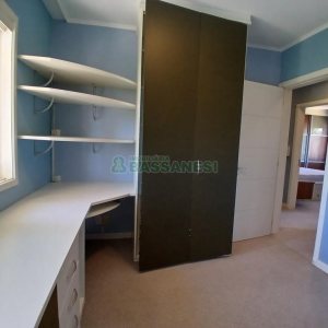 Casa Mobiliada com 611m², 4 dormitórios, 3 vagas, no bairro Petrópolis em Caxias do Sul para Alugar