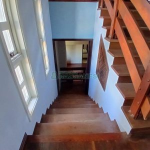 Casa Mobiliada com 611m², 4 dormitórios, 3 vagas, no bairro Petrópolis em Caxias do Sul para Alugar