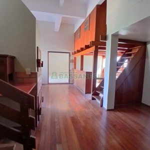 Casa Mobiliada com 611m², 4 dormitórios, 3 vagas, no bairro Petrópolis em Caxias do Sul para Alugar