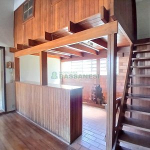 Casa Mobiliada com 611m², 4 dormitórios, 3 vagas, no bairro Petrópolis em Caxias do Sul para Alugar