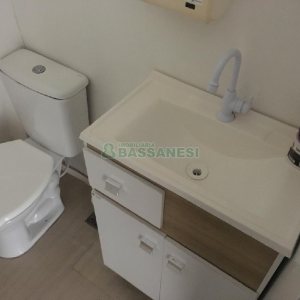 Casa Comercial com 50m², no bairro Santa Corona em Caxias do Sul para Alugar