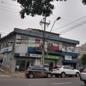 Pavilhão com 1000m², no bairro Centro em Caxias do Sul para Comprar