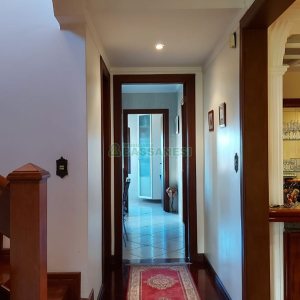 Casa com 405m², 3 dormitórios, 3 vagas, no bairro Colina Sorriso em Caxias do Sul para Comprar