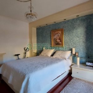 Casa com 405m², 3 dormitórios, 3 vagas, no bairro Colina Sorriso em Caxias do Sul para Comprar