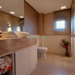 Casa com 405m², 3 dormitórios, 3 vagas, no bairro Colina Sorriso em Caxias do Sul para Comprar