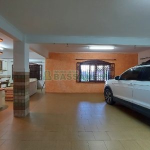 Casa com 405m², 3 dormitórios, 3 vagas, no bairro Colina Sorriso em Caxias do Sul para Comprar