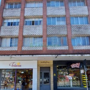 Apartamento com 100m², 3 dormitórios, no bairro São Pelegrino em Caxias do Sul para Alugar