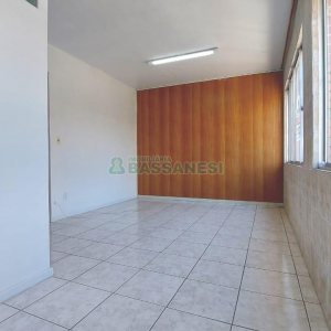 Apartamento com 100m², 3 dormitórios, no bairro São Pelegrino em Caxias do Sul para Alugar