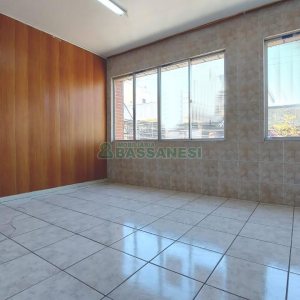 Apartamento com 100m², 3 dormitórios, no bairro São Pelegrino em Caxias do Sul para Alugar