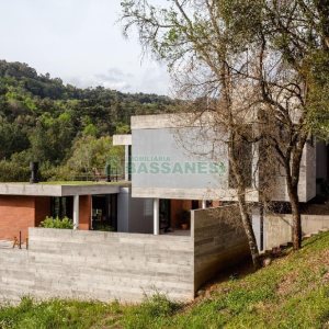 Casa com 484m², 3 dormitórios, 2 vagas, no bairro Linha 40 em Caxias do Sul para Comprar