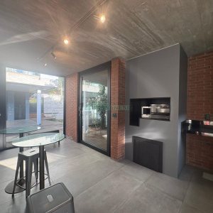 Casa com 484m², 3 dormitórios, 2 vagas, no bairro Linha 40 em Caxias do Sul para Comprar