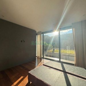 Casa com 484m², 3 dormitórios, 2 vagas, no bairro Linha 40 em Caxias do Sul para Comprar