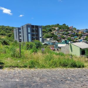 Terreno, no bairro Nossa Senhora das Graças em Caxias do Sul para Comprar