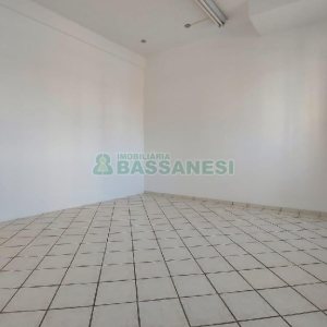 Predio com 709m², no bairro São Pelegrino em Caxias do Sul para Alugar