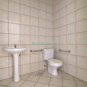 Predio com 709m², no bairro São Pelegrino em Caxias do Sul para Alugar