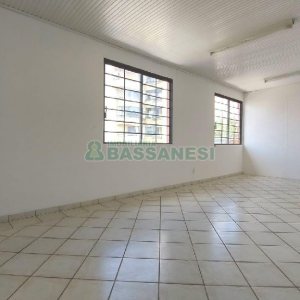 Predio com 709m², no bairro São Pelegrino em Caxias do Sul para Alugar