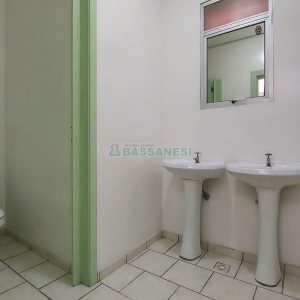 Predio com 709m², no bairro São Pelegrino em Caxias do Sul para Alugar