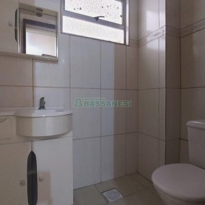 Sala com 18m², no bairro Centro em Caxias do Sul para Alugar ou Comprar