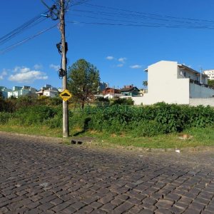 Terreno com 617m², no bairro Nossa Senhora do Rosário em Caxias do Sul para Alugar