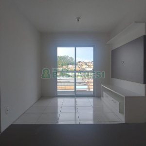 Apartamento com 58m², 2 dormitórios, 1 vaga, no bairro São Caetano em Caxias do Sul para Comprar