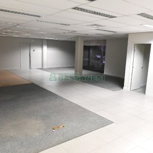 Loja com 2287m², no bairro Centro em Caxias do Sul para Alugar