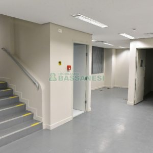 Loja com 2287m², no bairro Centro em Caxias do Sul para Alugar