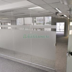 Loja com 2287m², no bairro Centro em Caxias do Sul para Alugar