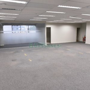 Loja com 2287m², no bairro Centro em Caxias do Sul para Alugar
