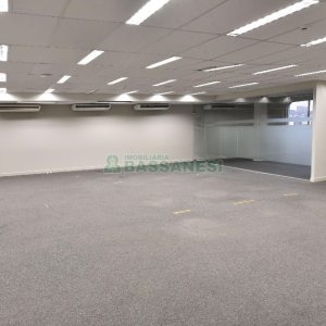 Loja com 2287m², no bairro Centro em Caxias do Sul para Alugar