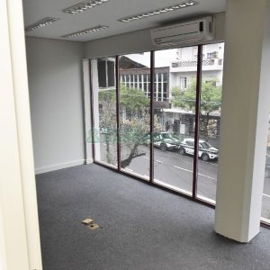 Loja com 2287m², no bairro Centro em Caxias do Sul para Alugar