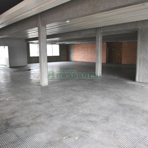 Loja com 2287m², no bairro Centro em Caxias do Sul para Alugar