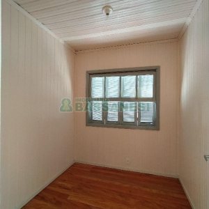 Casa com 82m², 3 dormitórios, 2 vagas, no bairro Lourdes em Caxias do Sul para Alugar