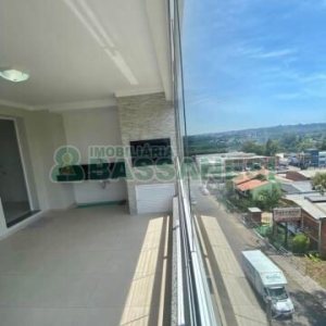 Apartamento com 89m², 2 dormitórios, 2 vagas, no bairro Sanvitto em Caxias do Sul para Comprar
