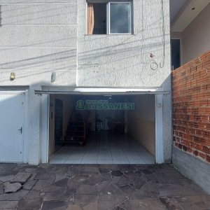 Sobrado com 85m², 2 dormitórios, 2 vagas, no bairro Salgado Filho em Caxias do Sul para Comprar