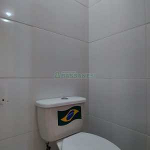 Sobrado com 85m², 2 dormitórios, 2 vagas, no bairro Salgado Filho em Caxias do Sul para Comprar