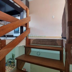 Sobrado com 85m², 2 dormitórios, 2 vagas, no bairro Salgado Filho em Caxias do Sul para Comprar