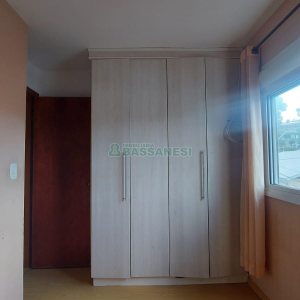 Sobrado com 85m², 2 dormitórios, 2 vagas, no bairro Salgado Filho em Caxias do Sul para Comprar