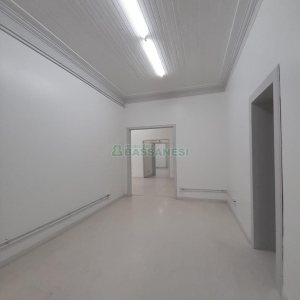 Casa Comercial com 200m², no bairro Centro em Caxias do Sul para Alugar