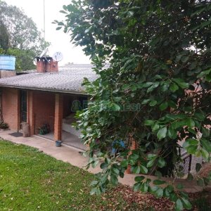 Chácara com 200m², 3 dormitórios, 1 vaga, no bairro Ana Rech em Caxias do Sul para Comprar