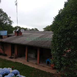 Chácara com 200m², 3 dormitórios, 1 vaga, no bairro Ana Rech em Caxias do Sul para Comprar