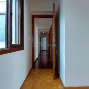 Apartamento com 130m², 3 dormitórios, 1 vaga, no bairro Lourdes em Caxias do Sul para Alugar