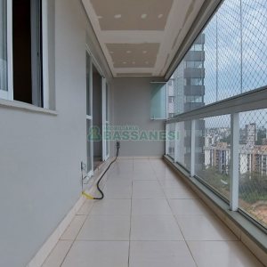 Apartamento com 115m², 2 dormitórios, 1 vaga, no bairro Madureira em Caxias do Sul para Comprar