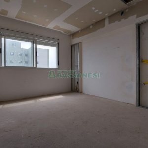 Apartamento com 115m², 2 dormitórios, 1 vaga, no bairro Madureira em Caxias do Sul para Comprar