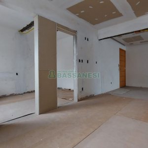 Apartamento com 115m², 2 dormitórios, 1 vaga, no bairro Madureira em Caxias do Sul para Comprar