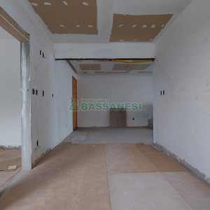Apartamento com 115m², 2 dormitórios, 1 vaga, no bairro Madureira em Caxias do Sul para Comprar