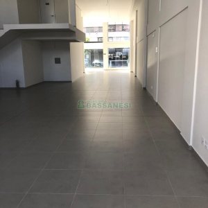Loja com 260m², no bairro Centro em Caxias do Sul para Alugar