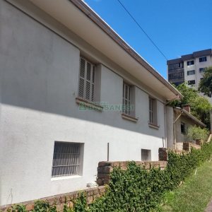 Casa com 200m², 3 dormitórios, 2 vagas, no bairro Santa Catarina em Caxias do Sul para Comprar